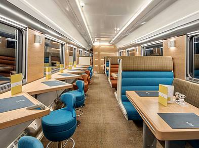 Das Bordrestaurant Club Car im Caledonian Sleeper