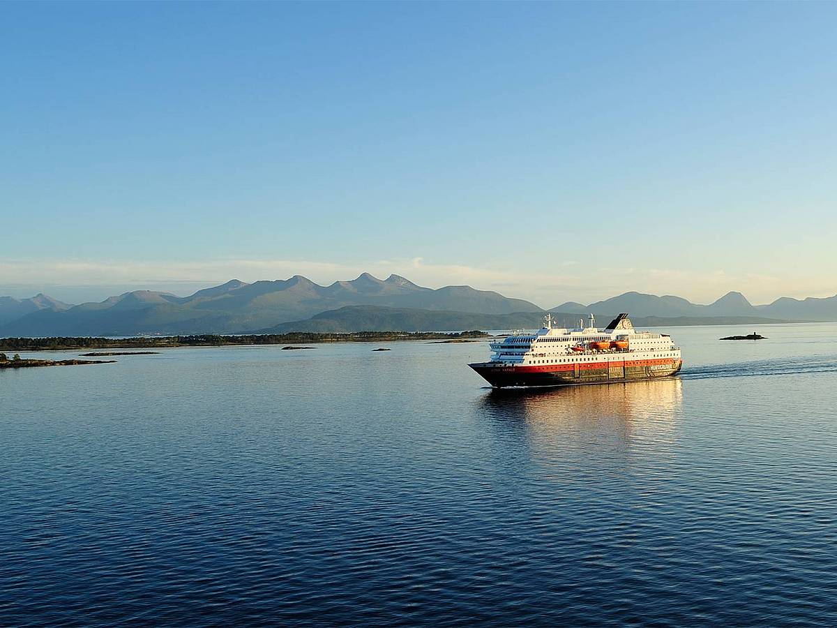 Mit Feelgood Reisen auf Rundreisen in Norwegen mit Hurtigruten